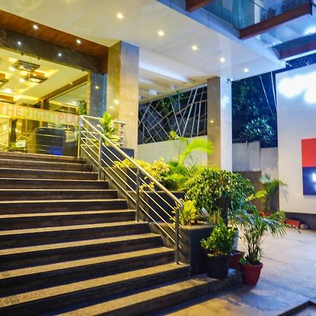 Myspace Hotels Silverstar بنغالور المظهر الخارجي الصورة