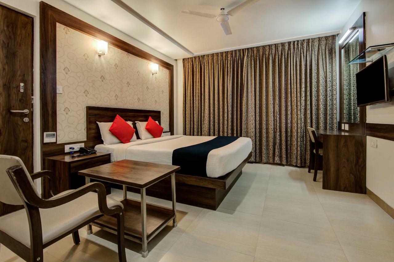 Myspace Hotels Silverstar بنغالور المظهر الخارجي الصورة