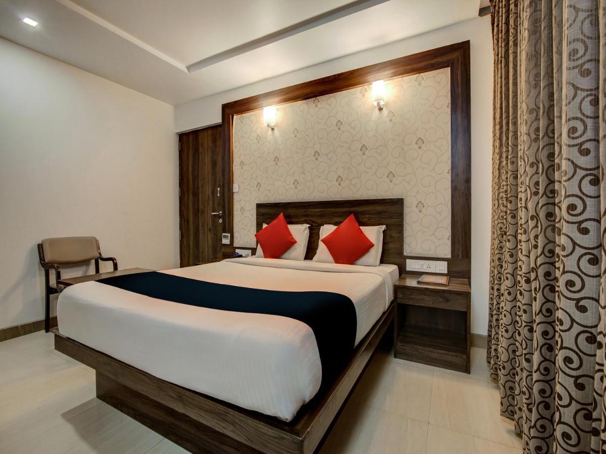 Myspace Hotels Silverstar بنغالور المظهر الخارجي الصورة
