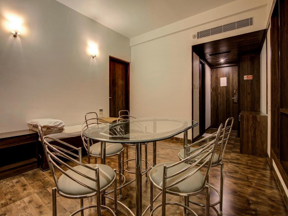 Myspace Hotels Silverstar بنغالور المظهر الخارجي الصورة